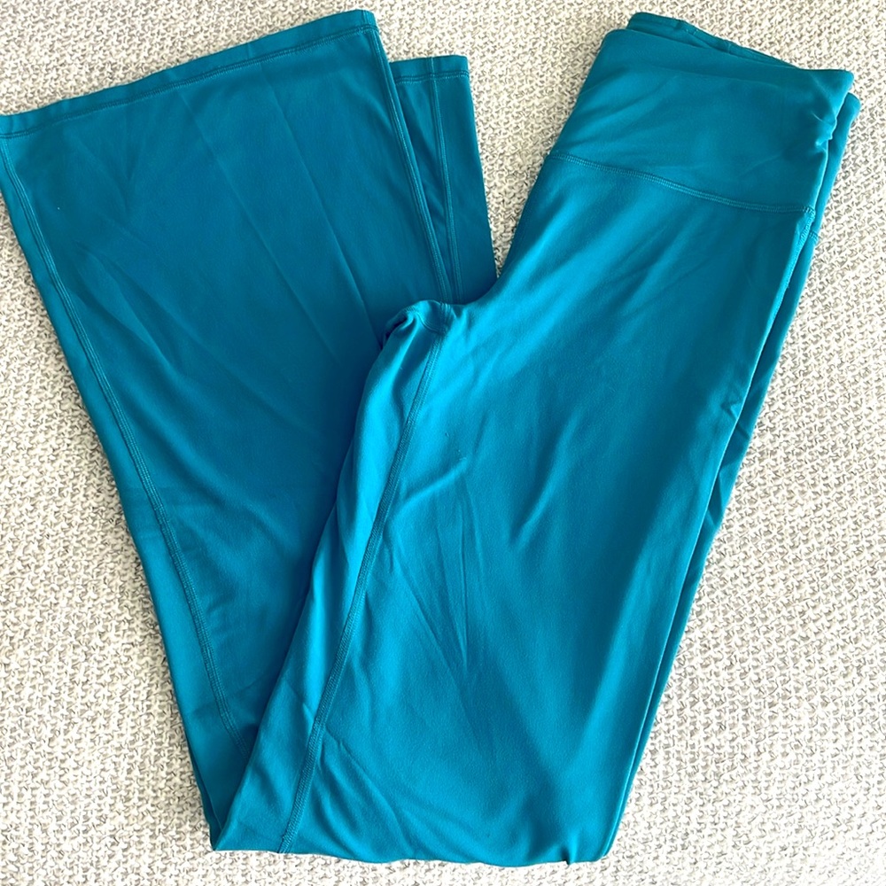 Athleta Elation Flare Pant size medium TALL